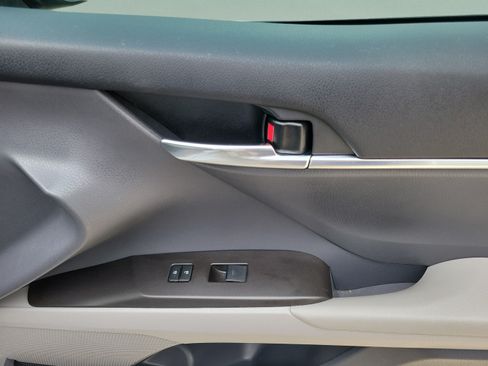 Used 2024 Toyota Camry SE w/ Convenience Package FWD image 30