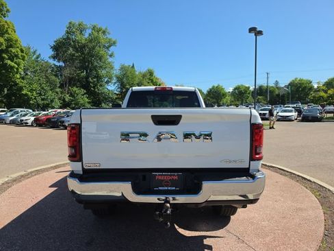 Used 2026 RAM 2500 Tradesman AWD/4WD image 4