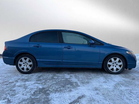 Used 2010 Honda Civic LX image 2