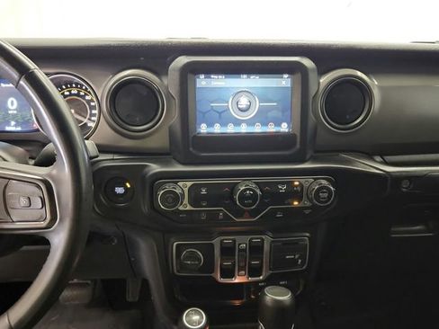 Used 2023 Jeep Gladiator Sport AWD/4WD image 23