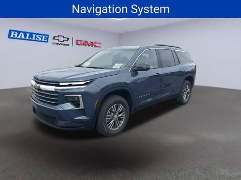 New 2026 Chevrolet Traverse LT w/ Driver Confidence Package AWD/4WD image 6