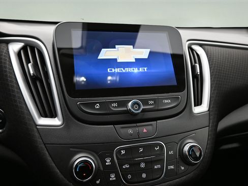 Used 2024 Chevrolet Malibu LT FWD image 23