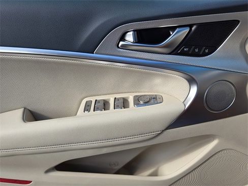 New 2026 Genesis G70 2.5T Prestige image 17