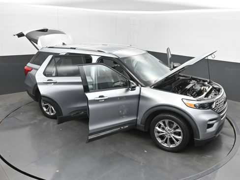 Used 2021 Ford Explorer Limited w/ Equipment Group 301A image 46