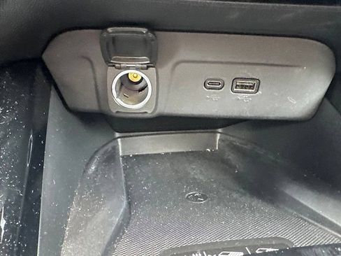 Used 2024 Chevrolet Trax ACTIV w/ Sunroof Package FWD image 21
