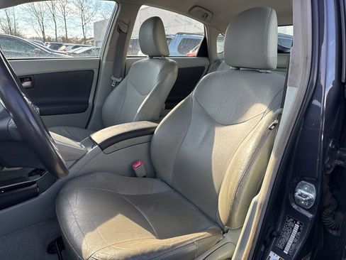 Used 2010 Toyota Prius Five image 7