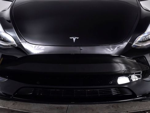 Used 2022 Tesla Model Y Long Range AWD/4WD image 9