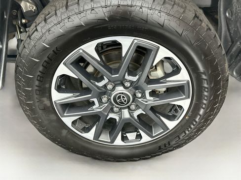 Used 2024 Toyota Tundra Limited w/ Power Package AWD/4WD image 11