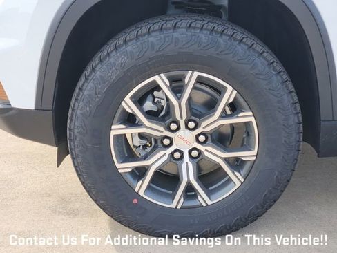 New 2026 GMC Acadia AT4 w/ Luxury Package image 8