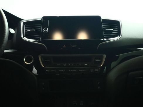 Used 2025 Honda Ridgeline Black Edition image 37
