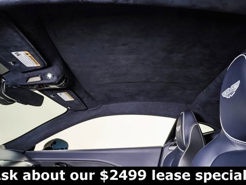 Used 2025 Aston Martin V8 Vantage Coupe image 22