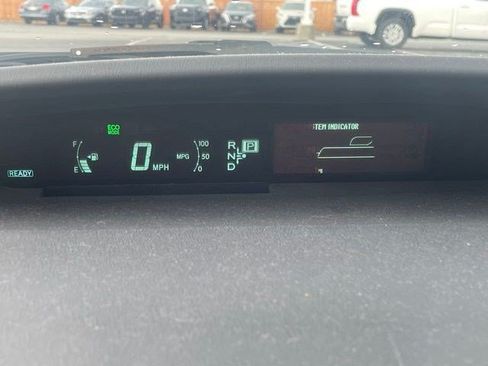 Used 2010 Toyota Prius FWD image 2
