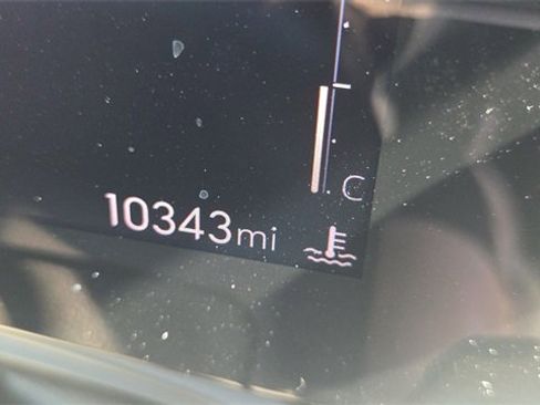 Used 2025 Buick Encore GX Sport Touring image 13