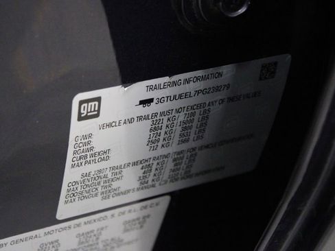 Used 2023 GMC Sierra 1500 AT4 w/ AT4 Preferred Package image 24