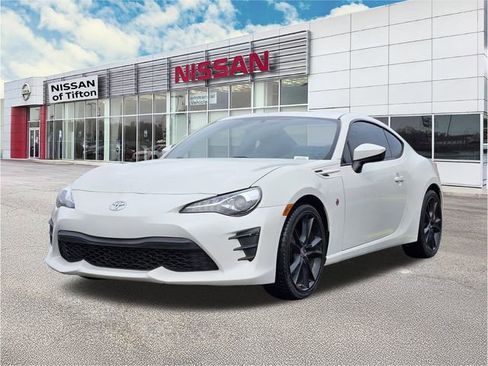 Used 2017 Toyota 86 image 3