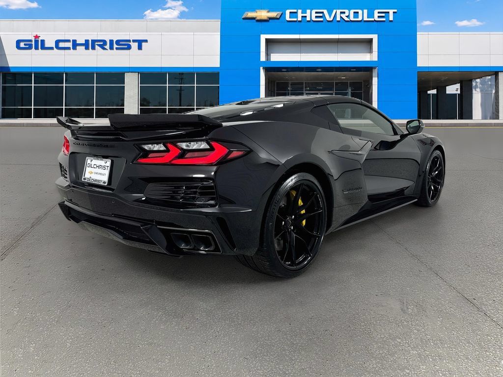 New 2027 Chevrolet Corvette Grand Sport w/ Z52 Sport Performance Package RWD image 8
