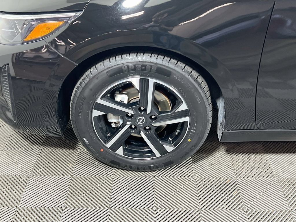 Used 2024 Nissan Sentra SV FWD image 27