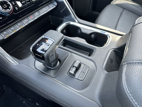 New 2025 GMC Sierra 1500 Denali w/ Denali Reserve Package image 28