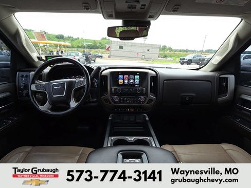 Used 2018 GMC Sierra 2500 Denali w/ Duramax Plus Package AWD/4WD image 32