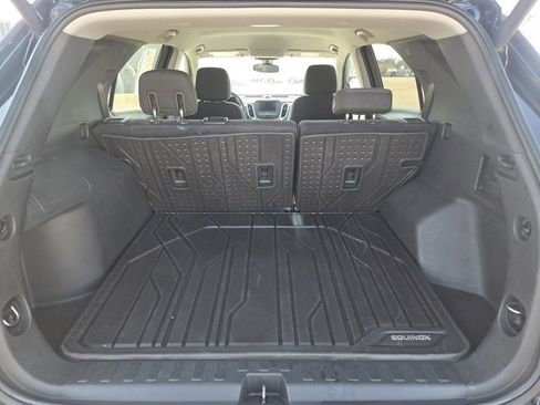 Used 2020 Chevrolet Equinox LT w/ Driver Convenience Package image 23