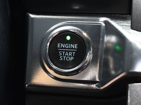 Used 2021 Ford F150 Lariat RWD image 14