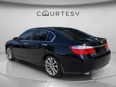 Used 2014 Honda Accord Sport image 5