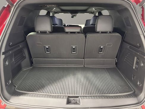 Used 2024 Chevrolet Traverse RS image 9