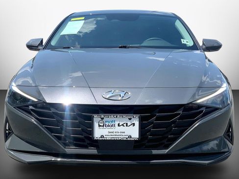 Used 2023 Hyundai Elantra SEL w/ Convenience Package FWD image 5