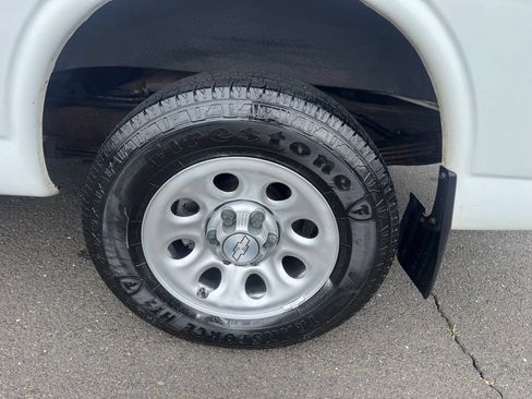 Used 2014 Chevrolet Express 1500 AWD image 14