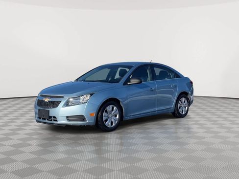 Used 2012 Chevrolet Cruze LS w/ Connectivity Package image 4