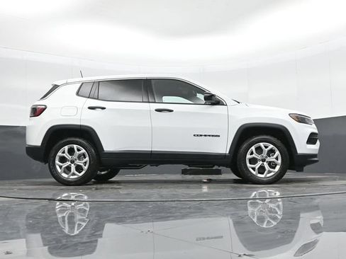 Used 2025 Jeep Compass Sport AWD/4WD image 46