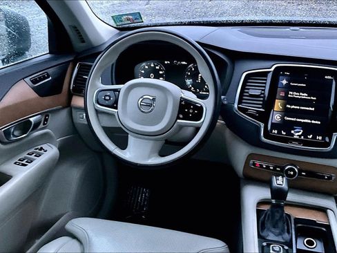Used 2019 Volvo XC90 T6 Inscription w/ Protection Package image 5
