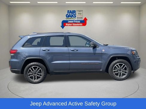 Certified 2019 Jeep Grand Cherokee Trailhawk w/ Trailhawk Luxury Group AWD/4WD image 7