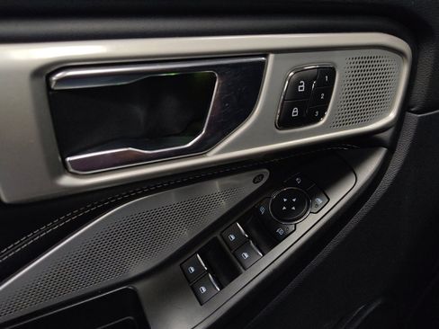 Used 2020 Ford Explorer ST w/ ST Street Pack image 27