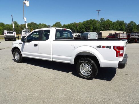 Used 2019 Ford F150 XL w/ Equipment Group 101A Mid AWD/4WD image 4