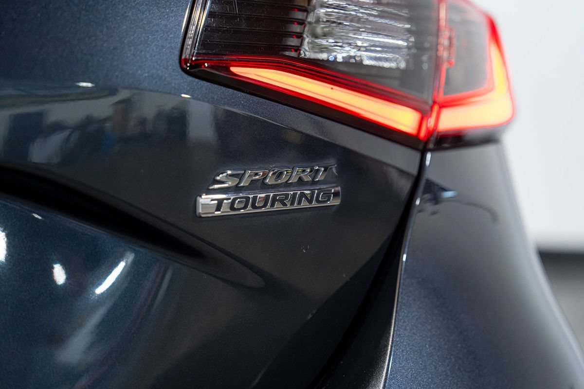 Used 2022 Honda Civic Sport Touring image 5
