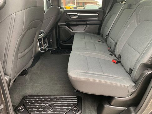 Used 2022 RAM 1500 Big Horn AWD/4WD image 8