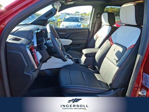 Used 2024 GMC Canyon AT4X image 17