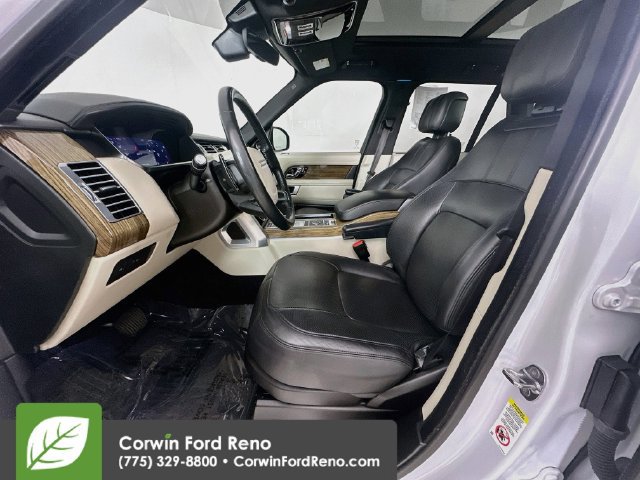 Used 2019 Land Rover Range Rover HSE AWD/4WD image 24
