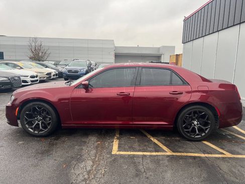 Used 2019 Chrysler 300 S image 3