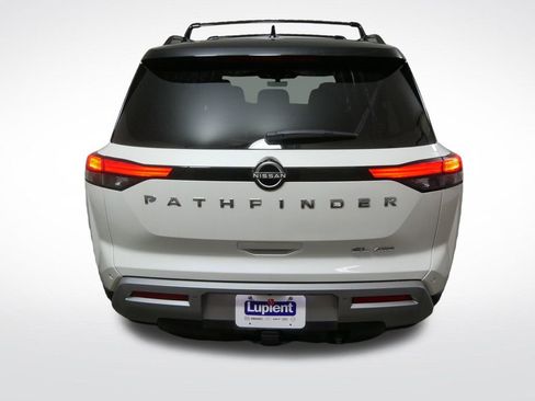 Used 2023 Nissan Pathfinder SL w/ SL Premium Package AWD/4WD image 5