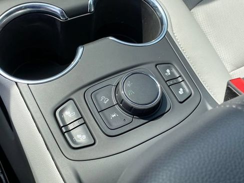 Certified 2023 GMC Terrain SLT w/ LPO, Floor Liner Package FWD image 14