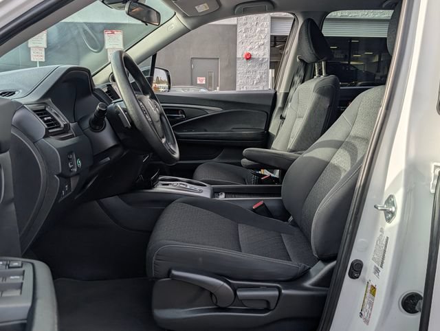 Used 2023 Honda Ridgeline Sport image 10