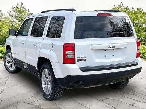 Used 2016 Jeep Patriot Sport w/ Power Value Group AWD/4WD image 4