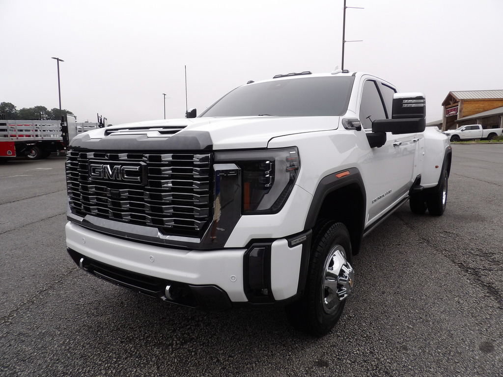 Used 2024 GMC Sierra 3500 Denali Ultimate AWD/4WD image 61