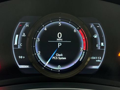 Used 2016 Lexus IS 200t RWD image 22