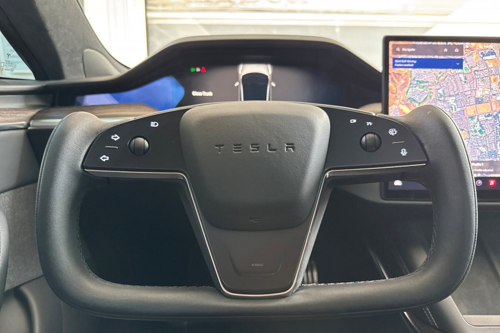Used 2022 Tesla Model S AWD/4WD image 27