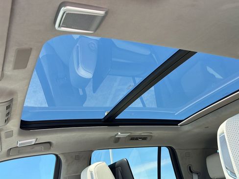 Used 2026 Cadillac Escalade Platinum Sport w/ LPO, Floor Liner Package image 15