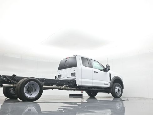 New 2026 Ford F450 XL w/ XL Chrome Package image 43