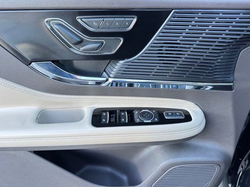 Used 2021 Lincoln Corsair AWD w/ Rear Removable Package Tray image 35